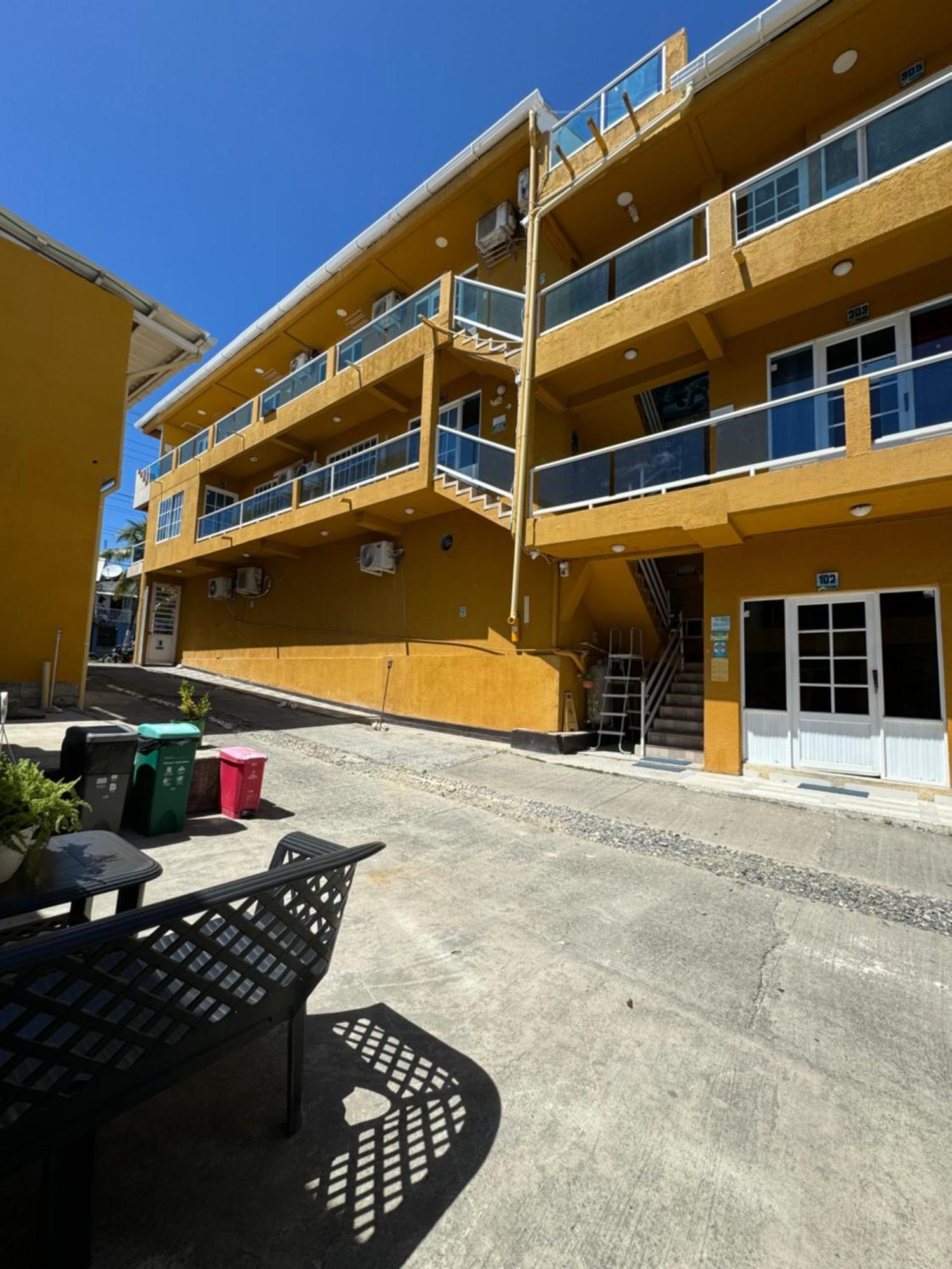Sea Life Apartamentos En Via Principal Centro Y San Luis San Andrés Exteriér fotografie