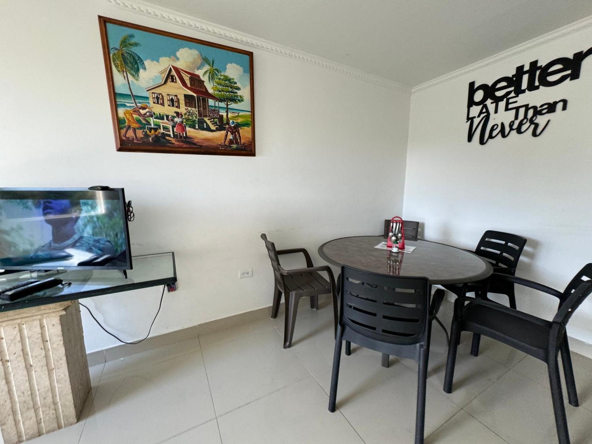 Sea Life Apartamentos En Via Principal Centro Y San Luis San Andrés Exteriér fotografie