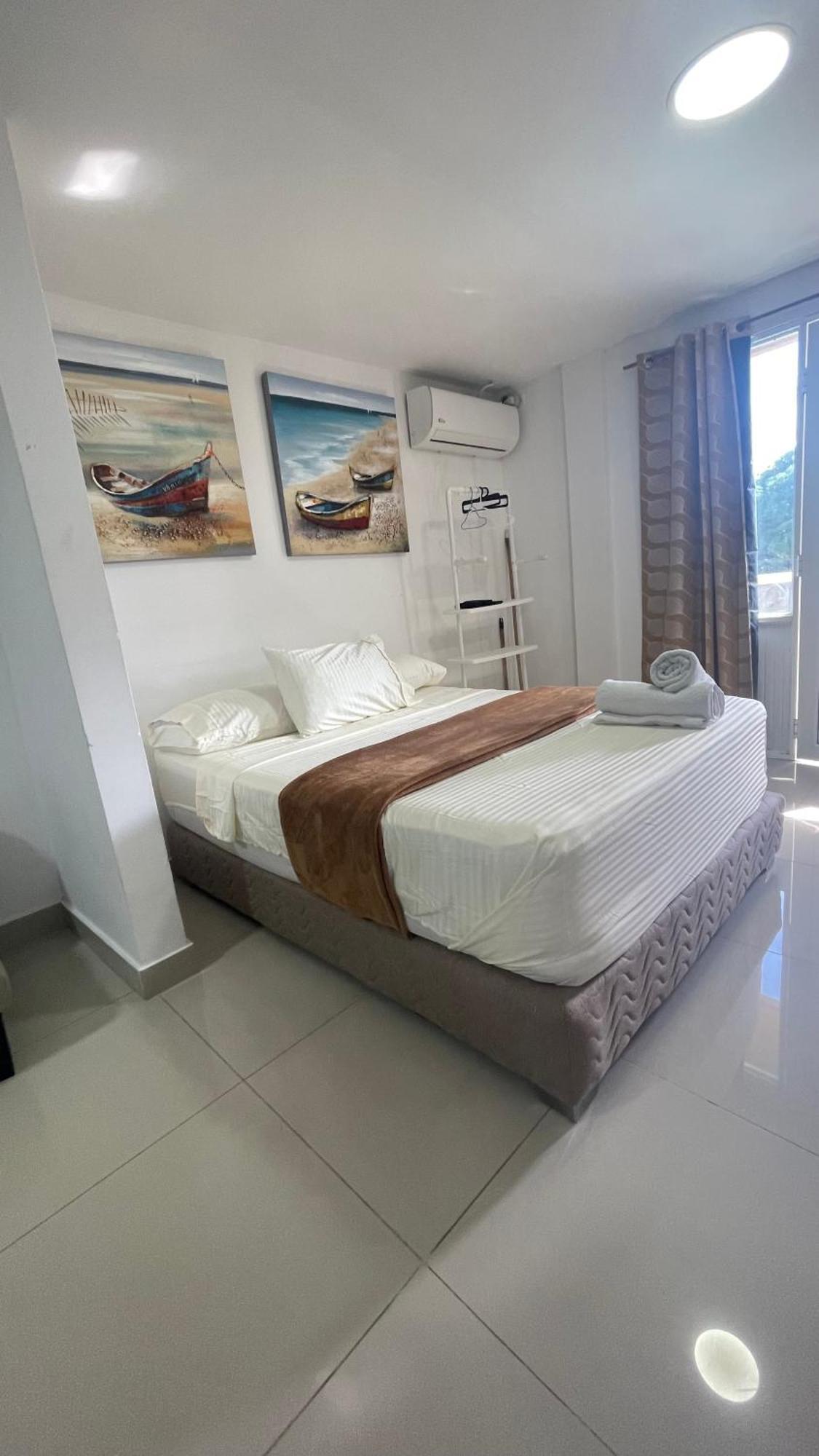 Sea Life Apartamentos En Via Principal Centro Y San Luis San Andrés Exteriér fotografie